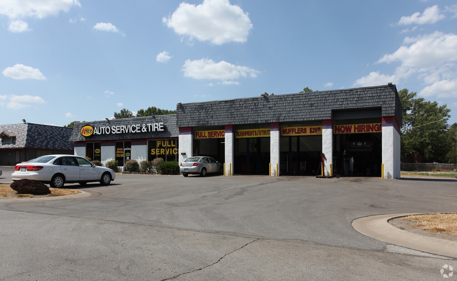 10306 Shawnee Mission Pkwy, Shawnee, KS 66203 Property Record