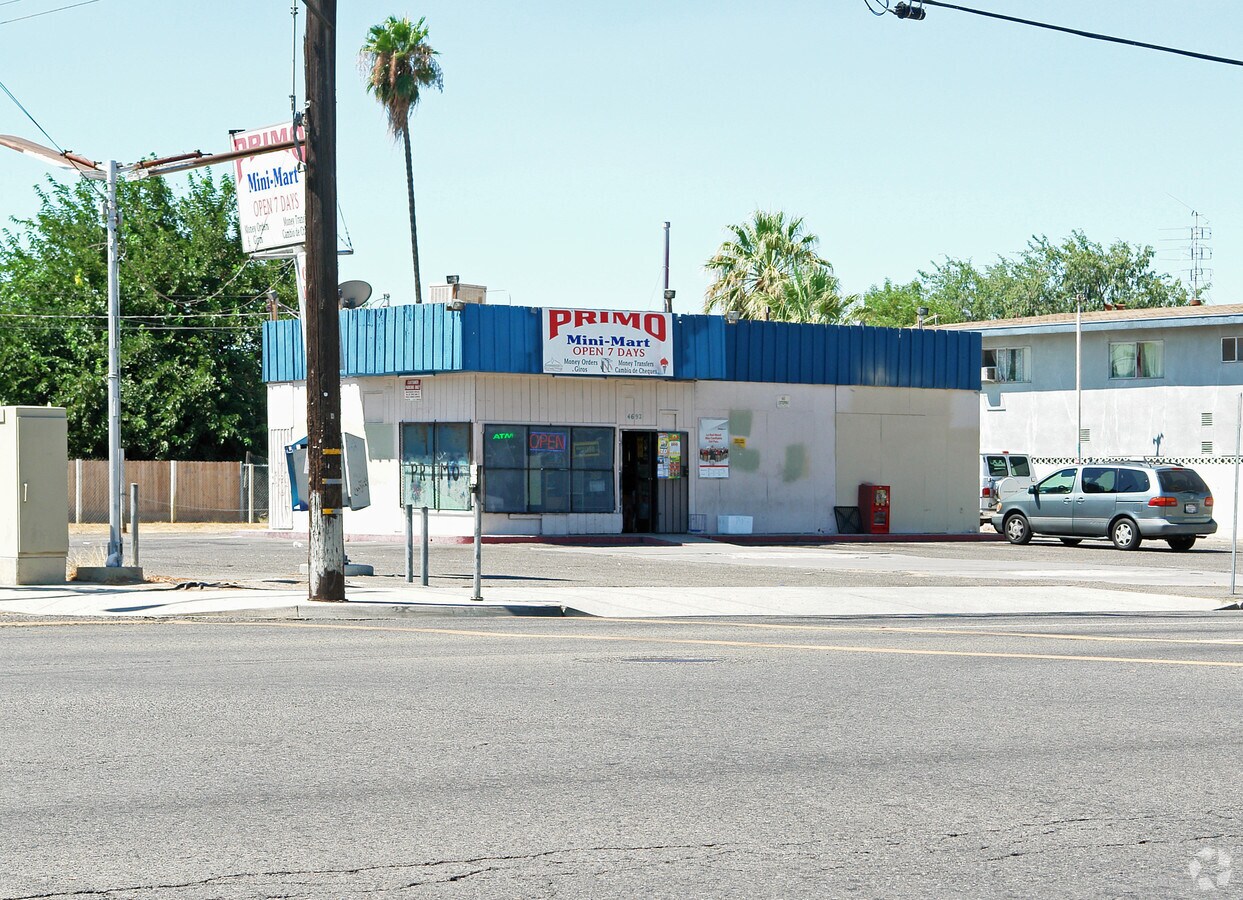4692 E Shields Ave, Fresno, CA 93726