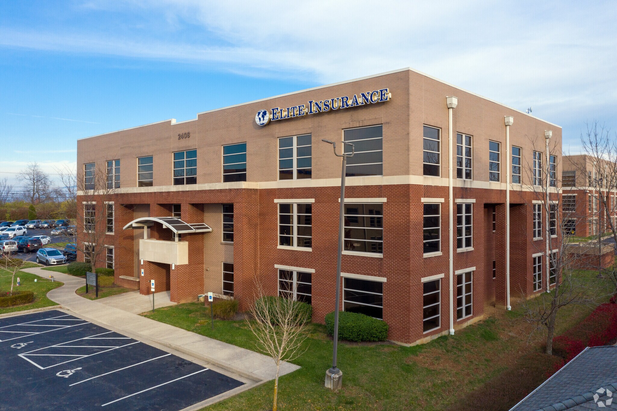 2408 Sir Barton Way, Lexington, KY for sale Primary Photo- Image 1 of 1