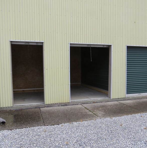 1228 W 15th St, Lorain, OH for lease - Building Photo - Image 2 of 17