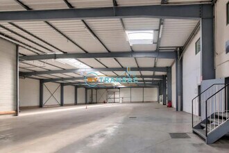 Flex in Tremblay-en-France for lease Interior Photo- Image 2 of 14