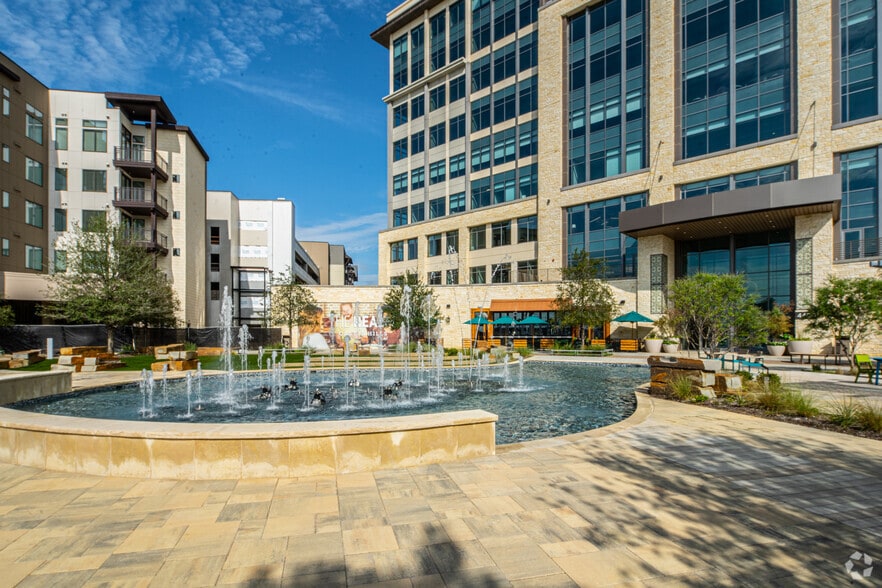 4400 State Highway 121, Lewisville, TX for lease - Building Photo - Image 2 of 24