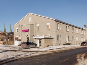 110 Ch Larocque, Salaberry-de-valleyfield, QC for lease Building Photo- Image 2 of 4