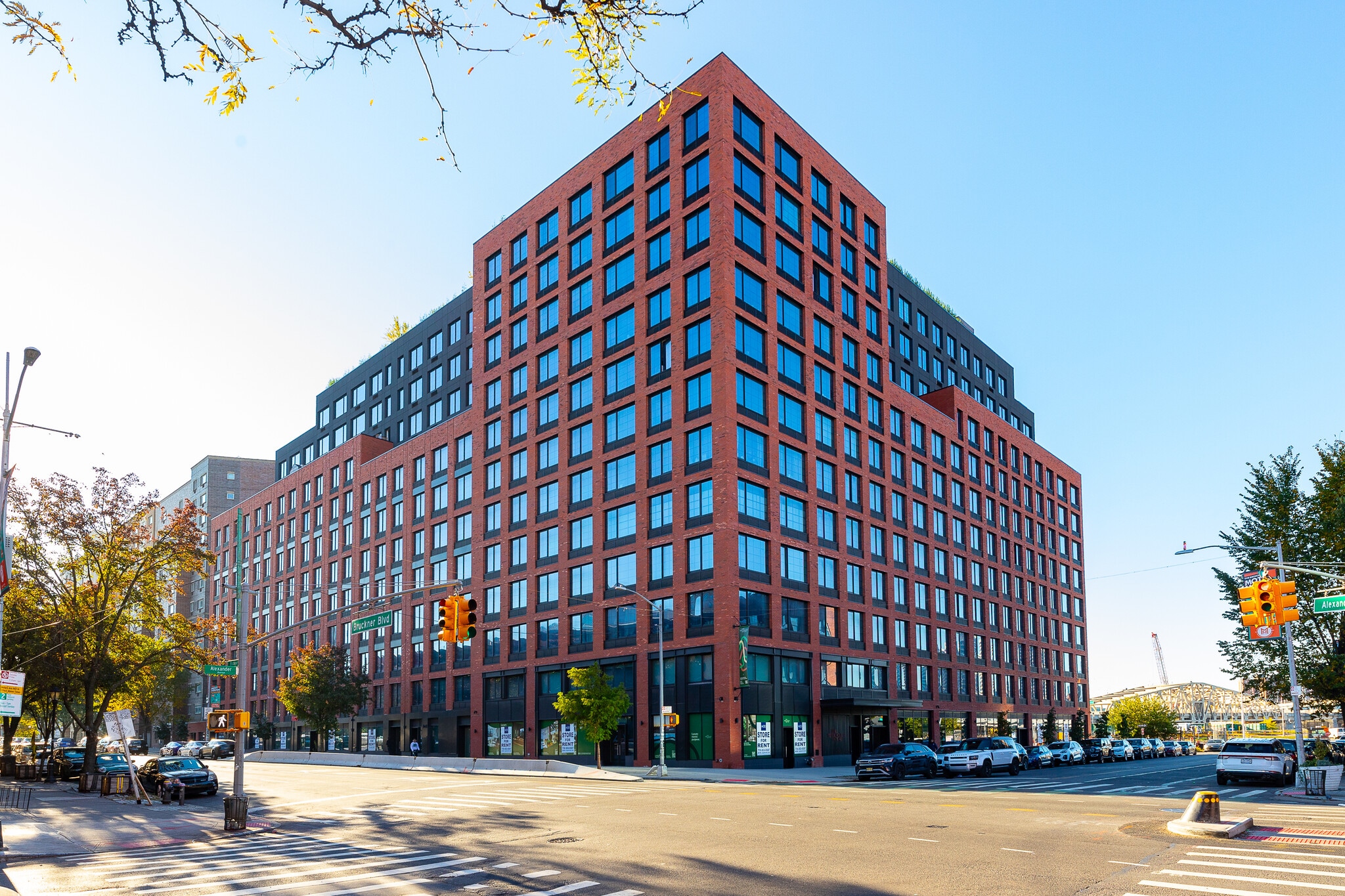 40 Bruckner Blvd, Bronx, NY for lease Interior Photo- Image 1 of 12