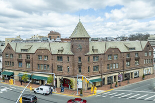 Multiple Office Spaces Available Next To LIRR - Loft