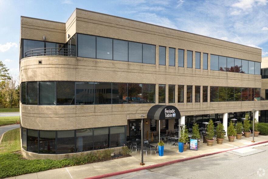 8808 & 8818 Centre Park Dr, Columbia, MD for lease - Building Photo - Image 3 of 27