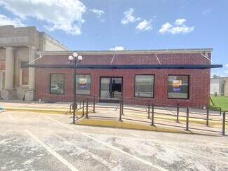 More details for 104 N Robb, Trinity, TX - Retail for Sale