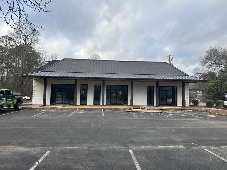 8910 Main St, Woodstock, GA for lease - Building Photo - Image 3 of 7