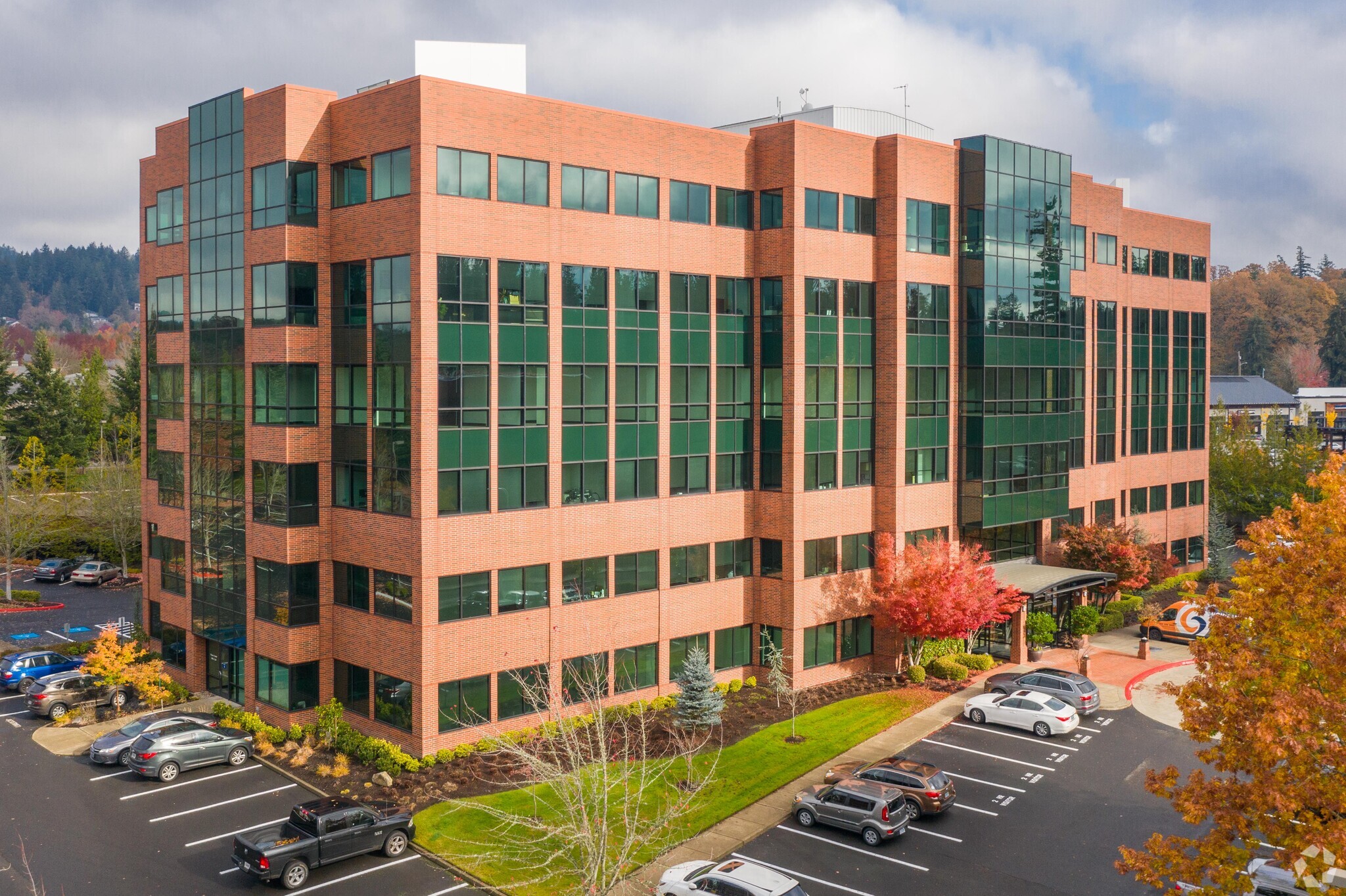 4949 Meadows Rd, Lake Oswego, OR for lease Building Photo- Image 1 of 36