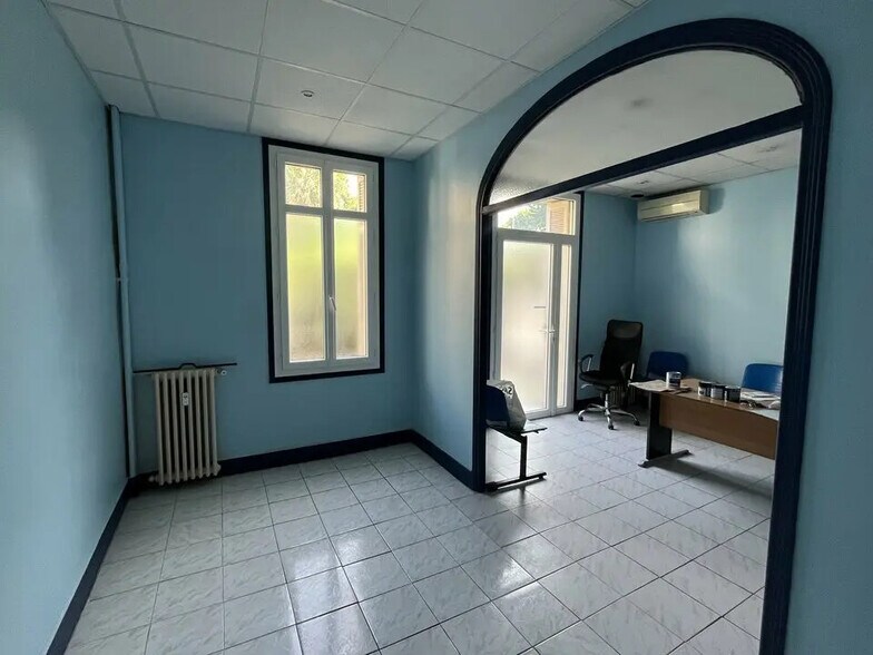 Office in Nice for lease - Interior Photo - Image 3 of 8