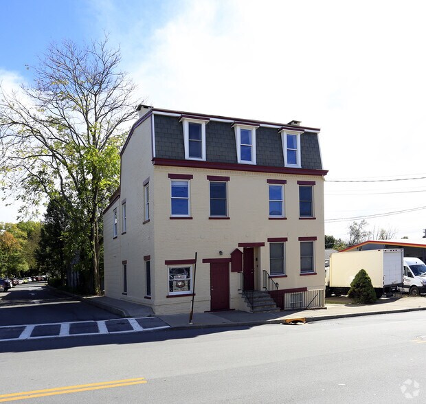 51 Greenwich Ave, Goshen, NY for sale - Primary Photo - Image 1 of 1