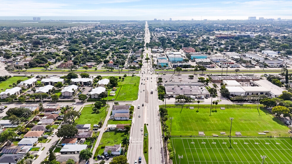 1510 S Dixie Hwy, Dania Beach, FL for lease - Primary Photo - Image 1 of 14