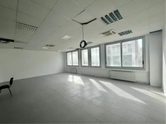 Office in Le Havre for lease - Interior Photo - Image 1 of 3