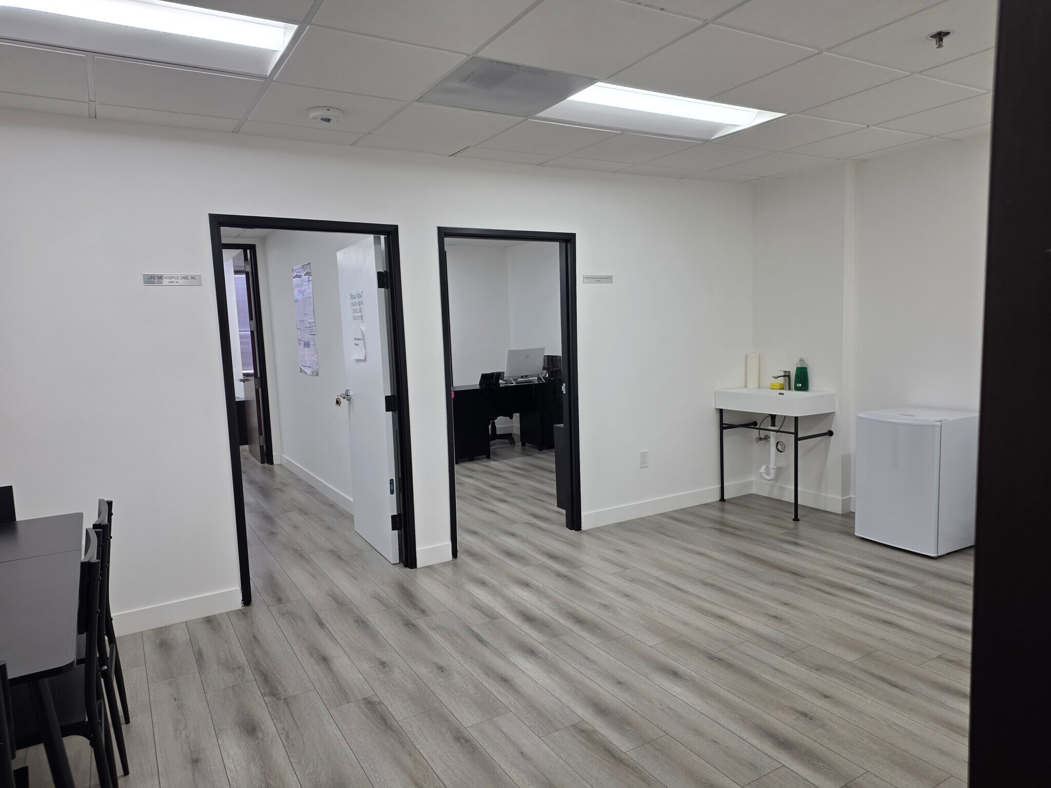 425 E Colorado St, Glendale, CA for lease Interior Photo- Image 1 of 7