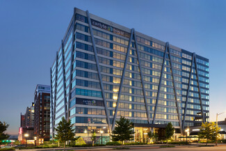 Carlyle Tower - Convenience Store