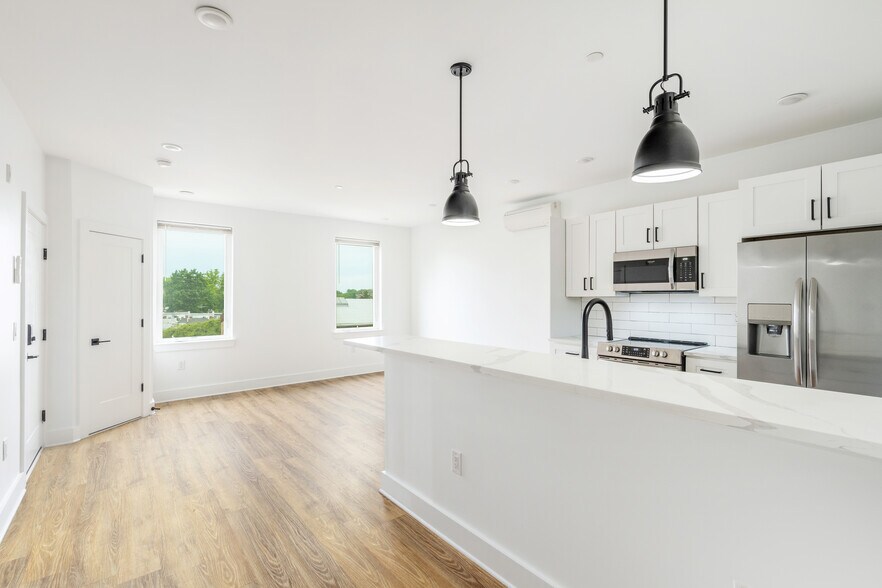 85 E Sharpnack St, Philadelphia, PA for sale - Building Photo - Image 2 of 50