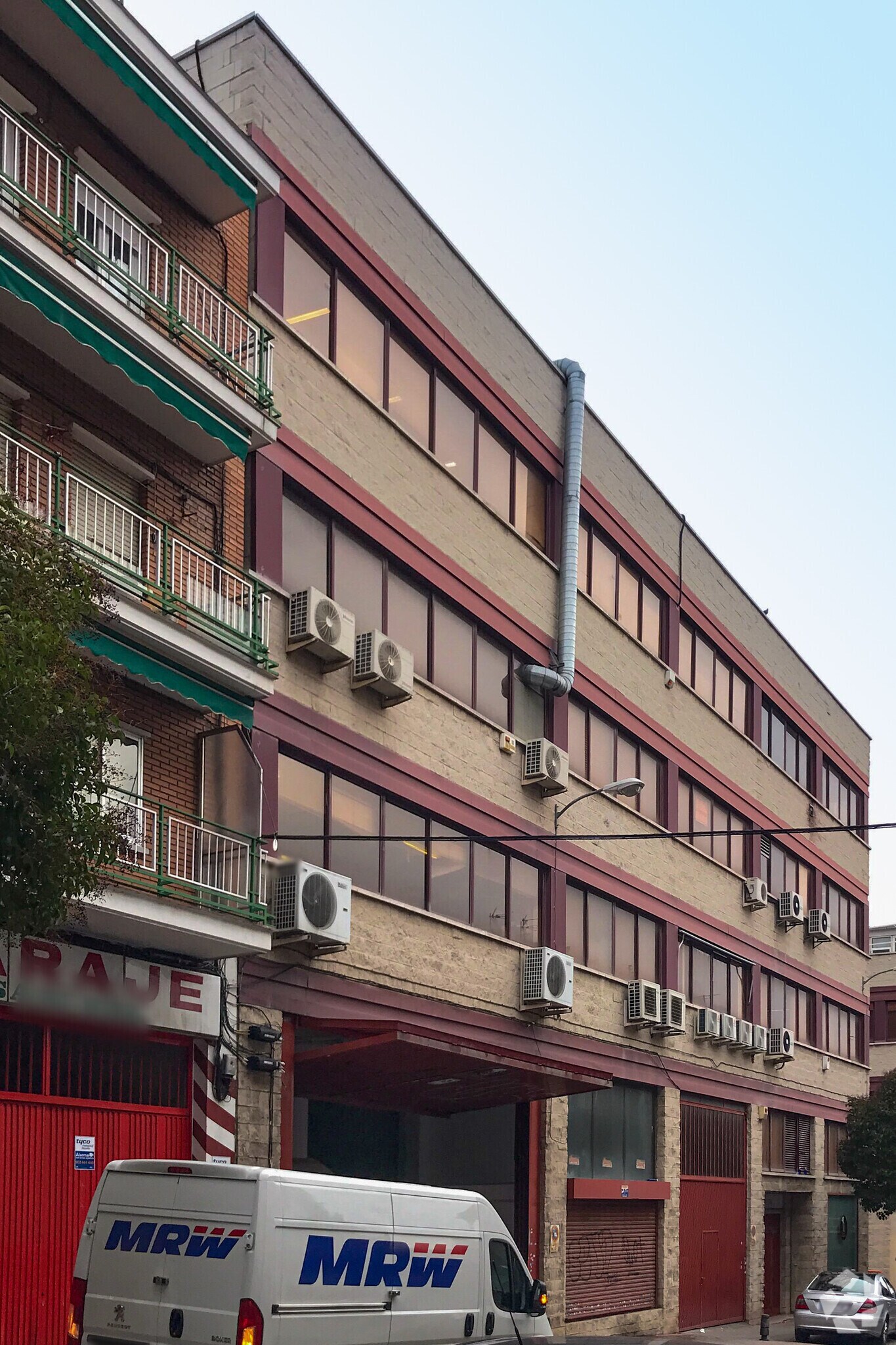 Flex in Madrid, Madrid for sale Building Photo- Image 1 of 1