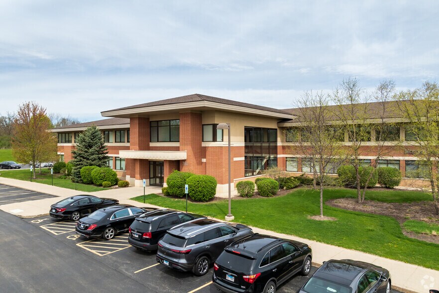 760 W Main St, Barrington, IL for sale - Primary Photo - Image 1 of 1