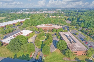 5024 Parkway Plaza Blvd, Charlotte, NC - AERIAL map view - Image1