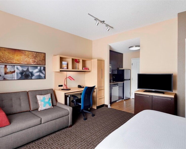 450 Friendship Rd, Harrisburg, PA for sale - Building Photo - Image 3 of 10