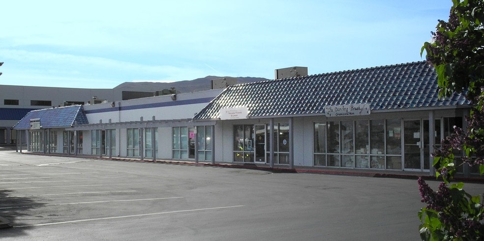 755 E Greg St, Sparks, NV for lease - Primary Photo - Image 1 of 36
