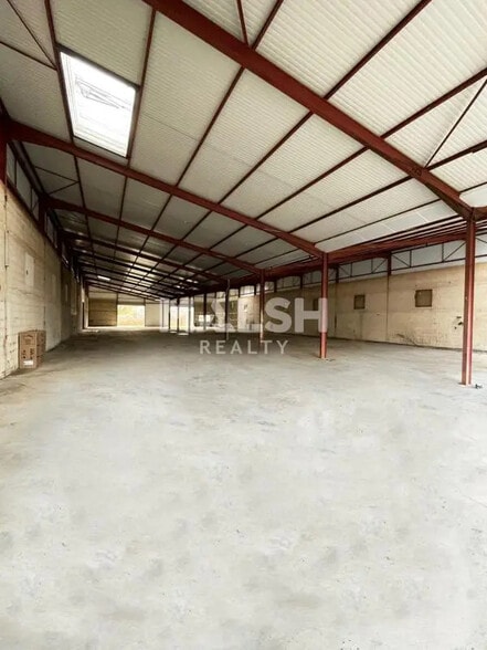 Flex in Belleville-en-Beaujolais for lease - Building Photo - Image 3 of 8