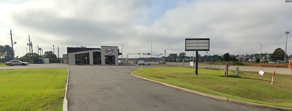 6197 Greenwood Rd, Shreveport, LA for lease - Building Photo - Image 1 of 4