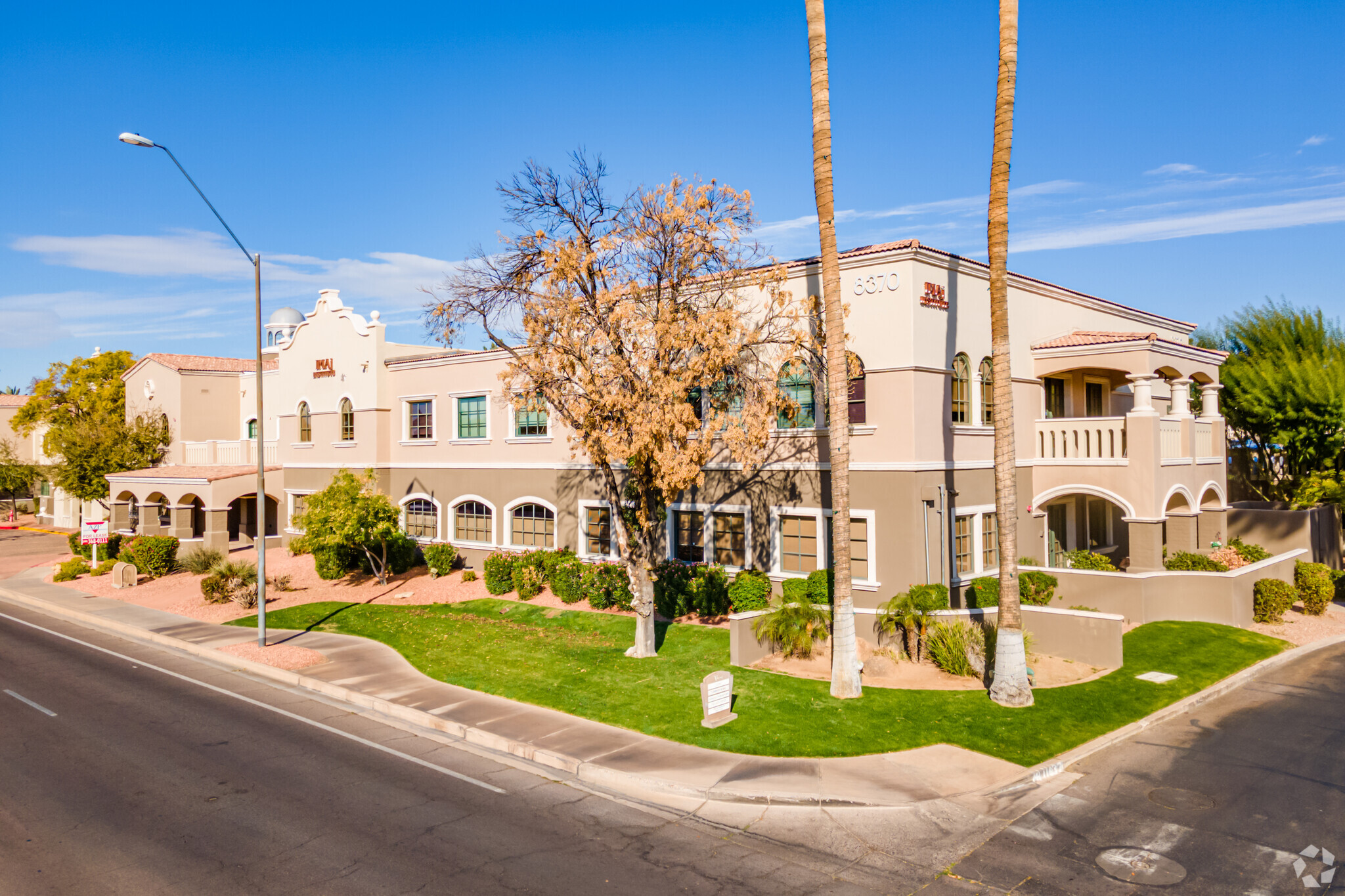 8220 N Hayden Rd, Scottsdale, AZ for lease Building Photo- Image 1 of 44