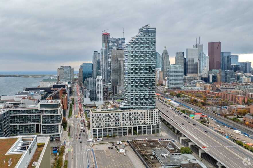 190 Queens Quay E, Toronto, ON for lease - Aerial - Image 3 of 3