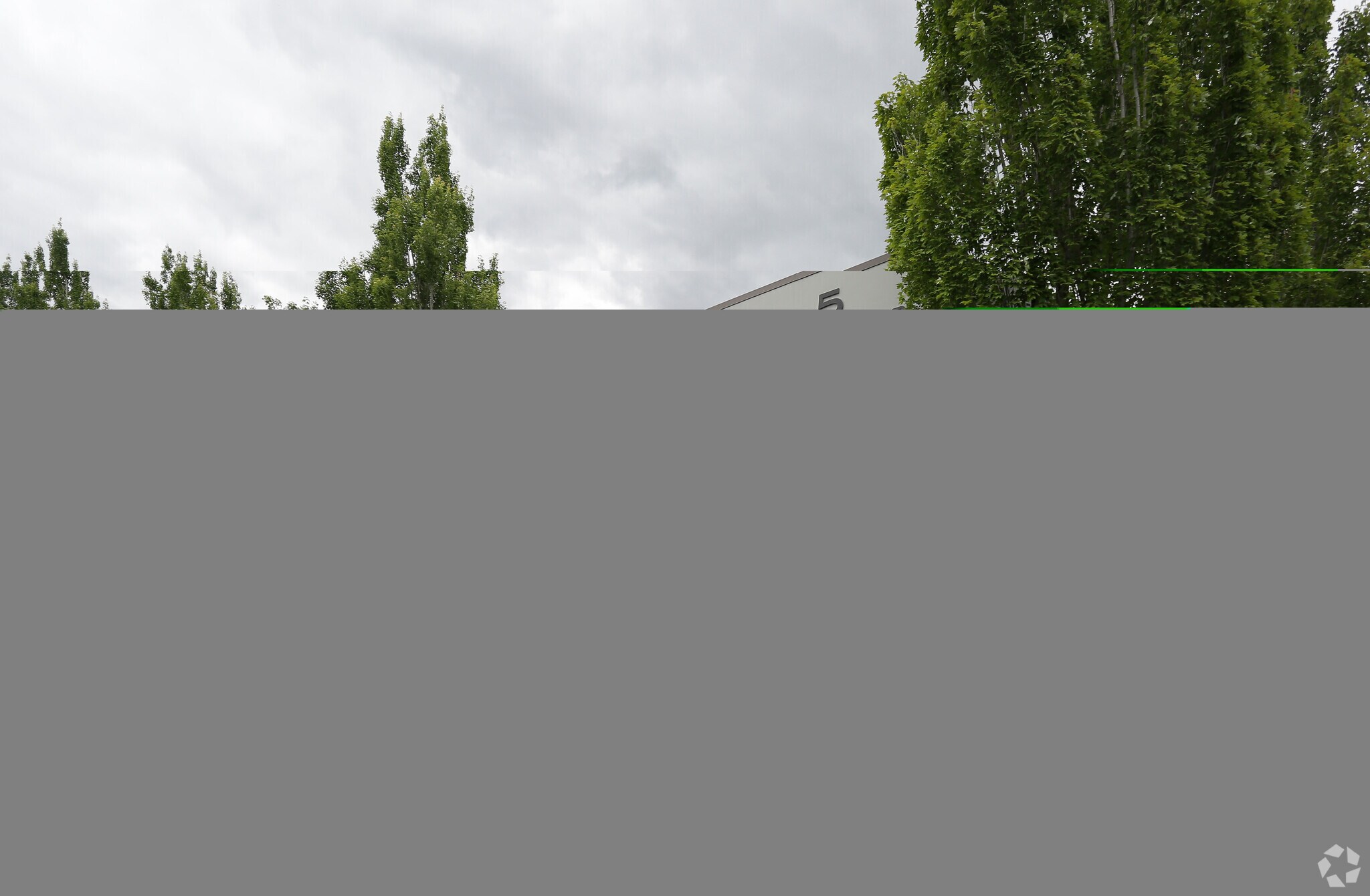 12911-13033 NE David Cir, Portland, OR for sale Primary Photo- Image 1 of 1