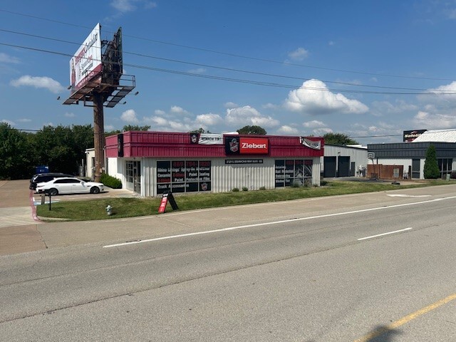 2129 S Stemmons Fwy, Lewisville, TX for lease Building Photo- Image 1 of 5