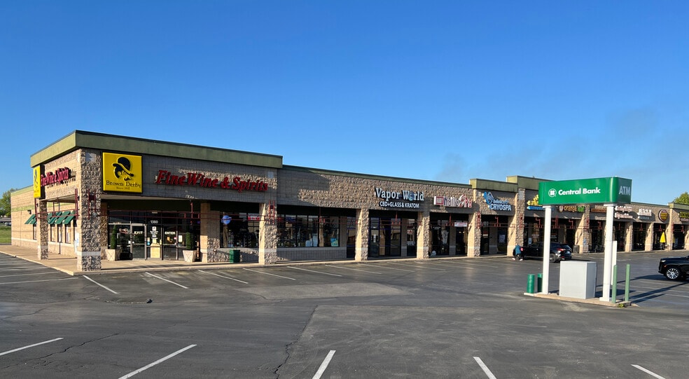 1380 E Republic Rd, Springfield, MO for lease - Building Photo - Image 1 of 4