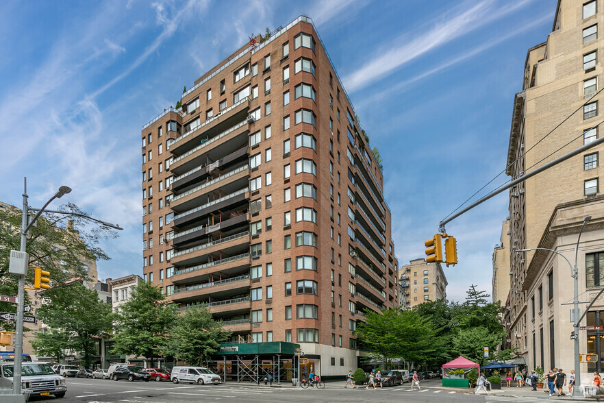 20 E 74th St, New York, NY 10021 | LoopNet