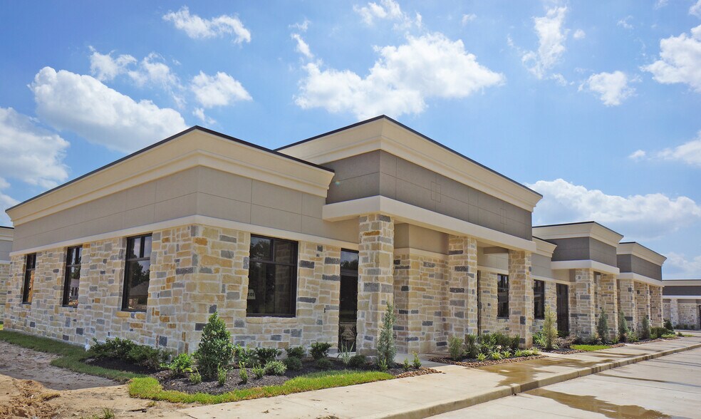 633 E Fernhurst Dr, Katy, TX 77450