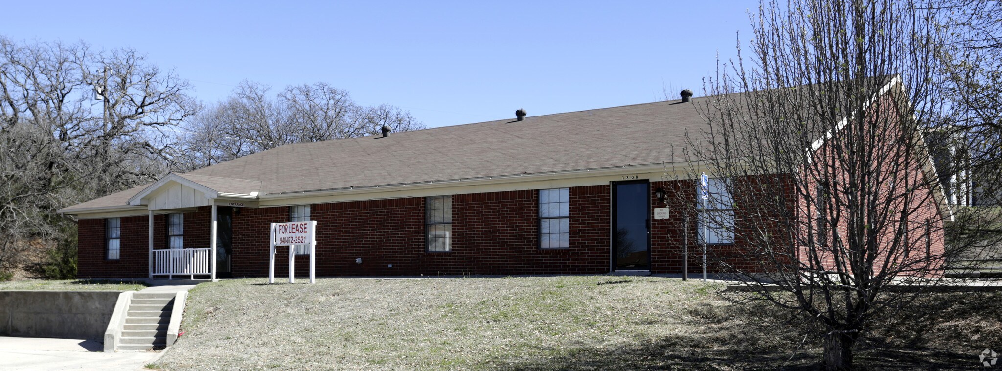 1308 E Old Chico Rd, Decatur, TX for sale Primary Photo- Image 1 of 1