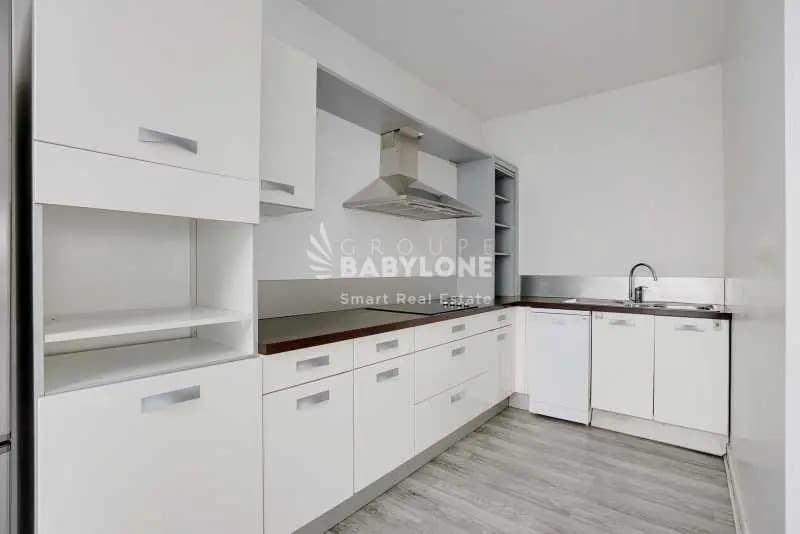 Office in Montrouge for lease - Interior Photo - Image 2 of 6