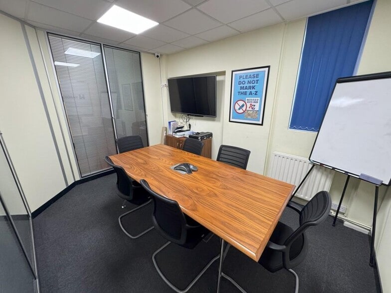 94 Lee High Rd, London for lease - Building Photo - Image 3 of 12