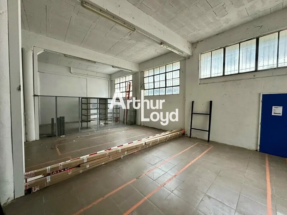 Flex in Nice for lease Interior Photo- Image 1 of 10