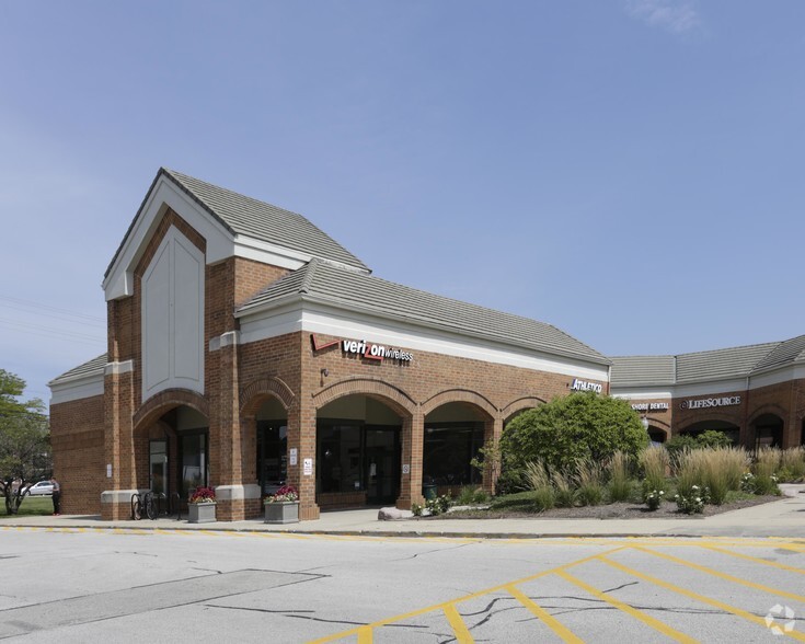 201-235 Waukegan Rd, Lake Bluff, IL for lease - Primary Photo - Image 1 of 9