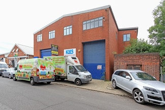 More details for 156 Dukes Rd, London - Industrial for Lease