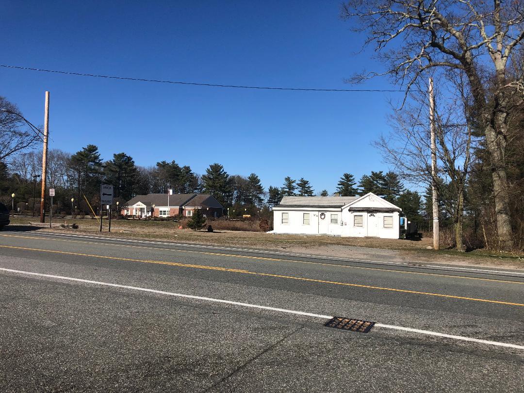 850 Victory Hwy, West Greenwich, RI for sale Primary Photo- Image 1 of 1