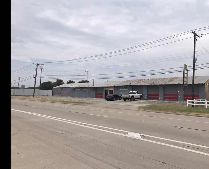 9904 Jacksboro Hwy, Fort Worth, TX 76135