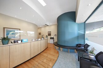 576 Glen Huntly Rd, Elsternwick for lease Interior Photo- Image 2 of 6