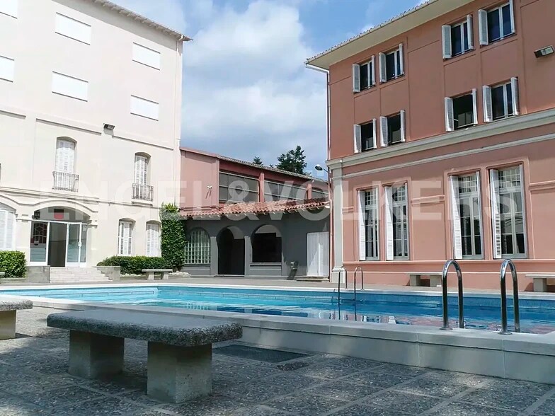 Specialty in Tona, Barcelona for sale - Building Photo - Image 3 of 6