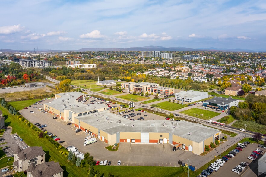 6655 Boul Pierre-Bertrand, Québec, QC for lease - Building Photo - Image 3 of 11