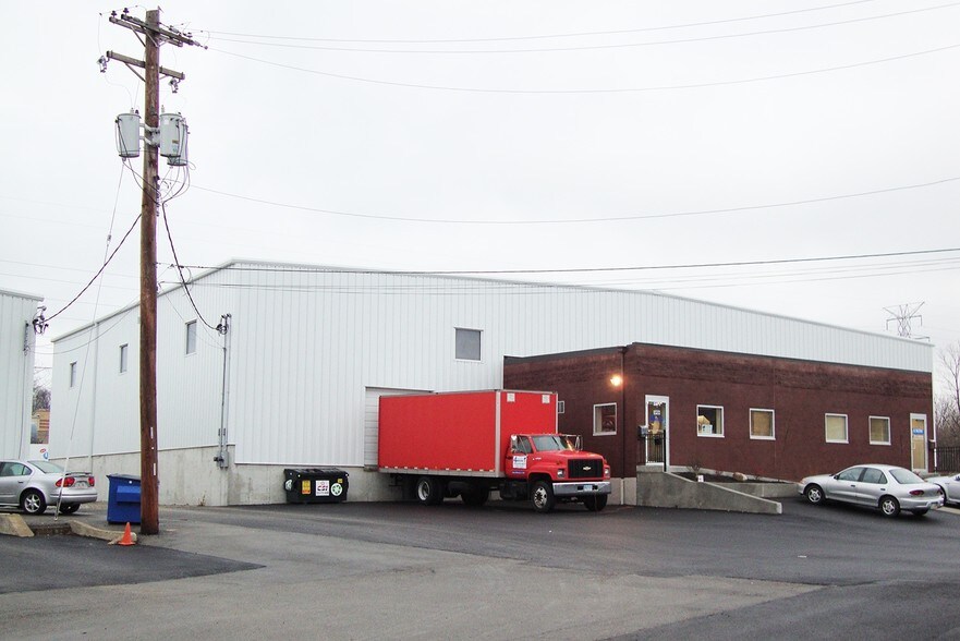 4672 Paddock Rd, Cincinnati, OH for sale - Building Photo - Image 1 of 1