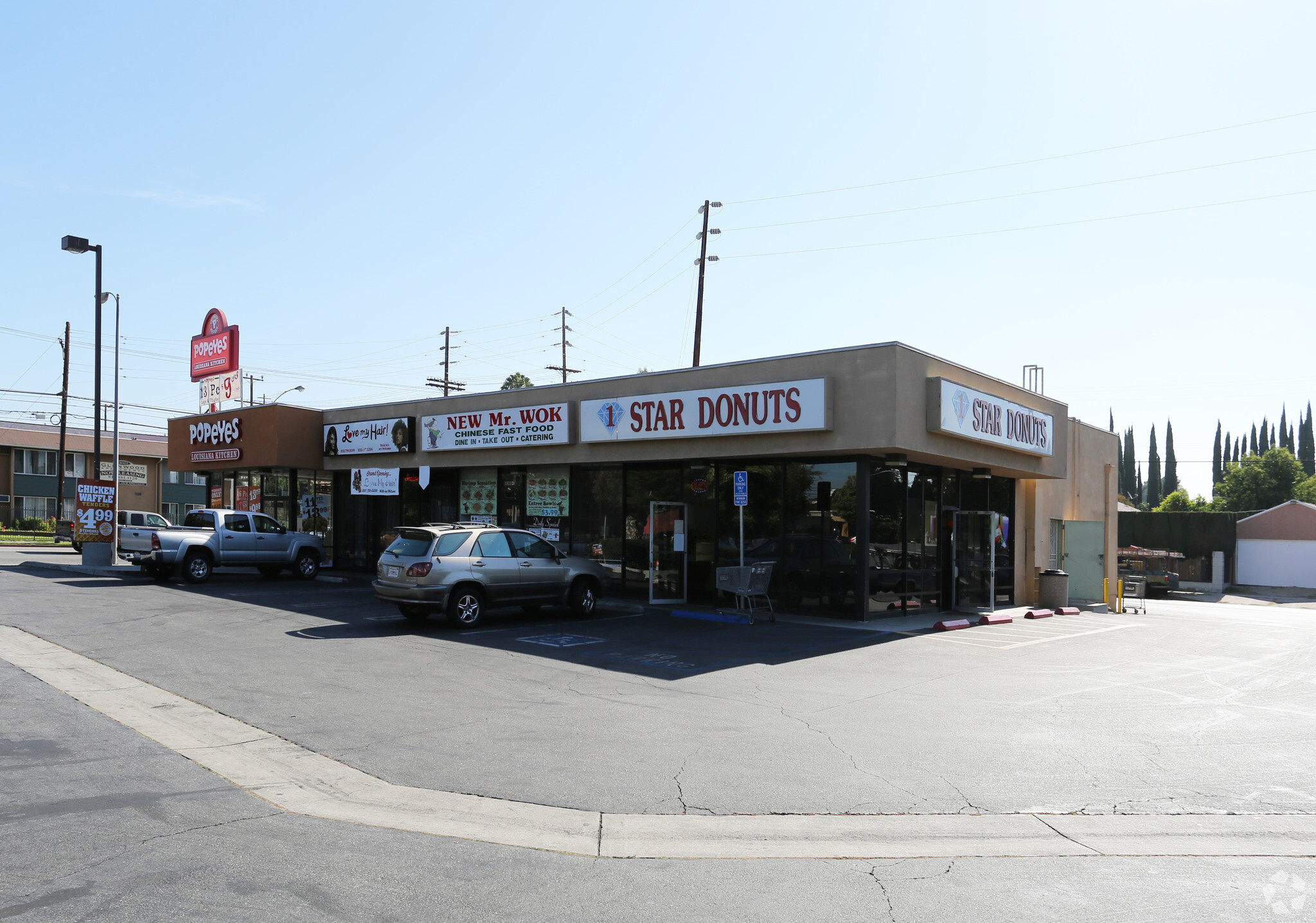 18300 Vanowen St, Reseda, CA for sale Primary Photo- Image 1 of 1