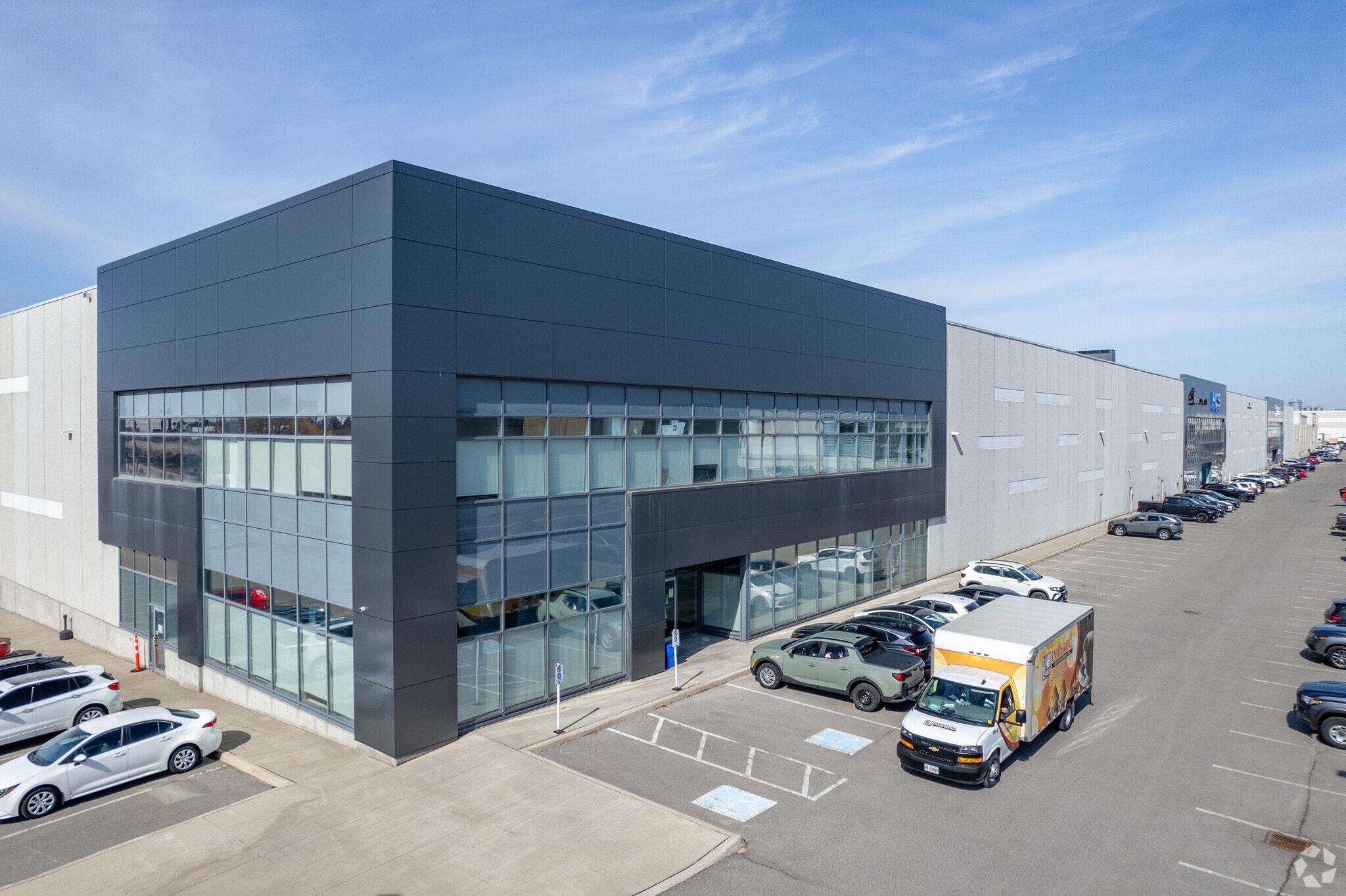 150 New Huntington Rd, Vaughan, ON for sale Primary Photo- Image 1 of 1