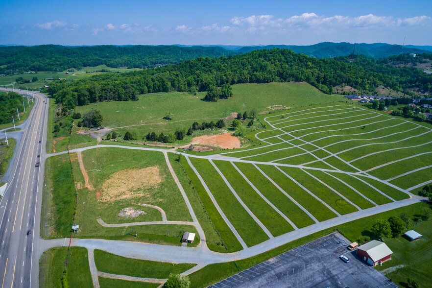 3573 Highway 394, Bluff City, TN 37618