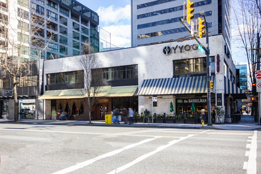 888 Burrard St, Vancouver, BC for lease - Building Photo - Image 2 of 5